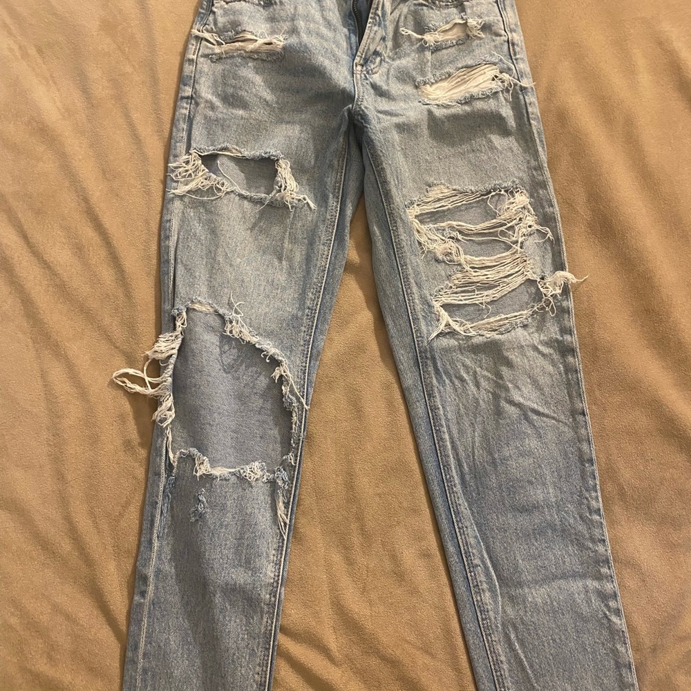 American Eagle Outfitters Light Blue Distressed Jeans